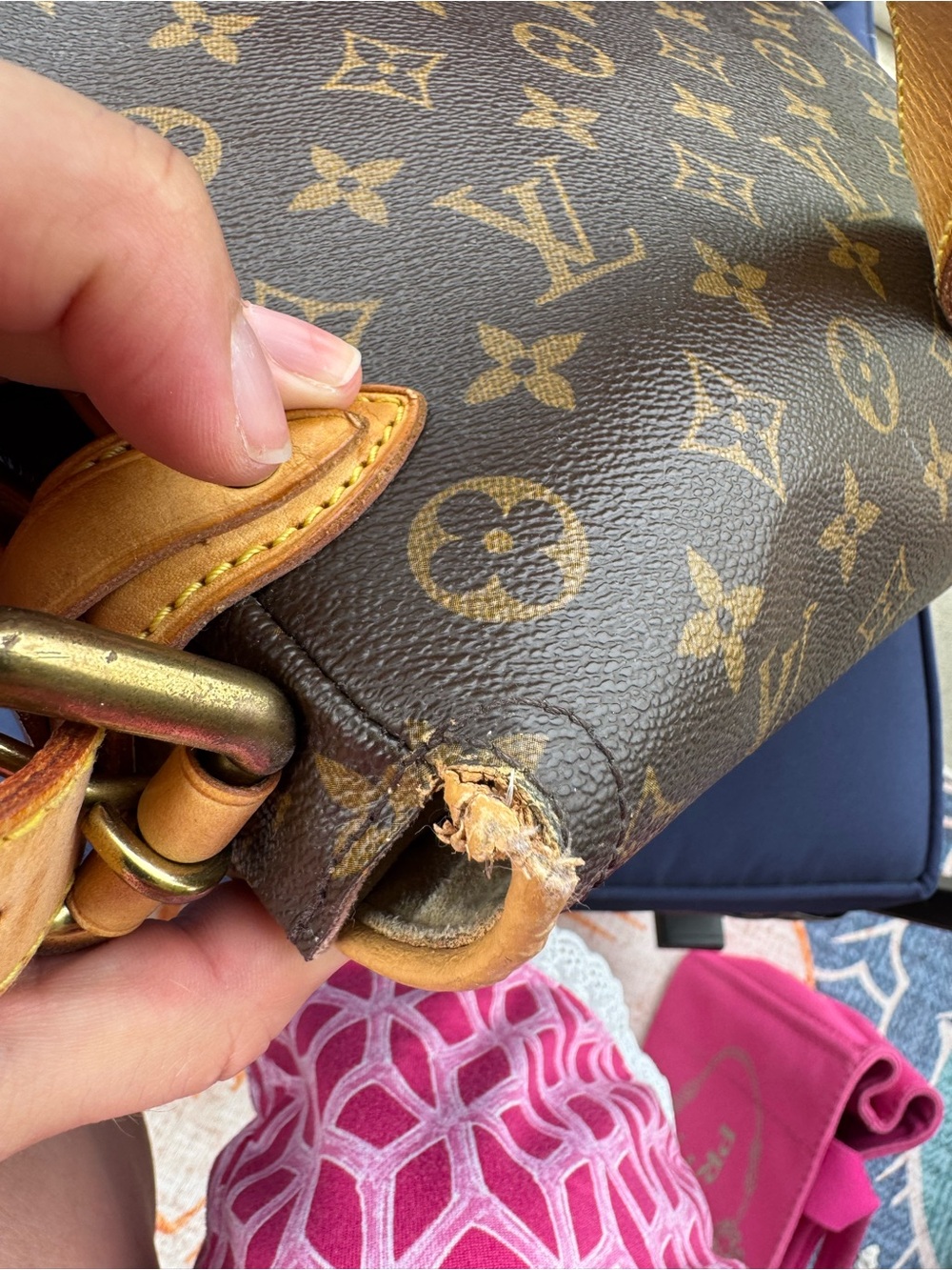 Louis Vuitton Monogram Canvas Messenger Bag with Vachetta Trim - Picture 10 of 10